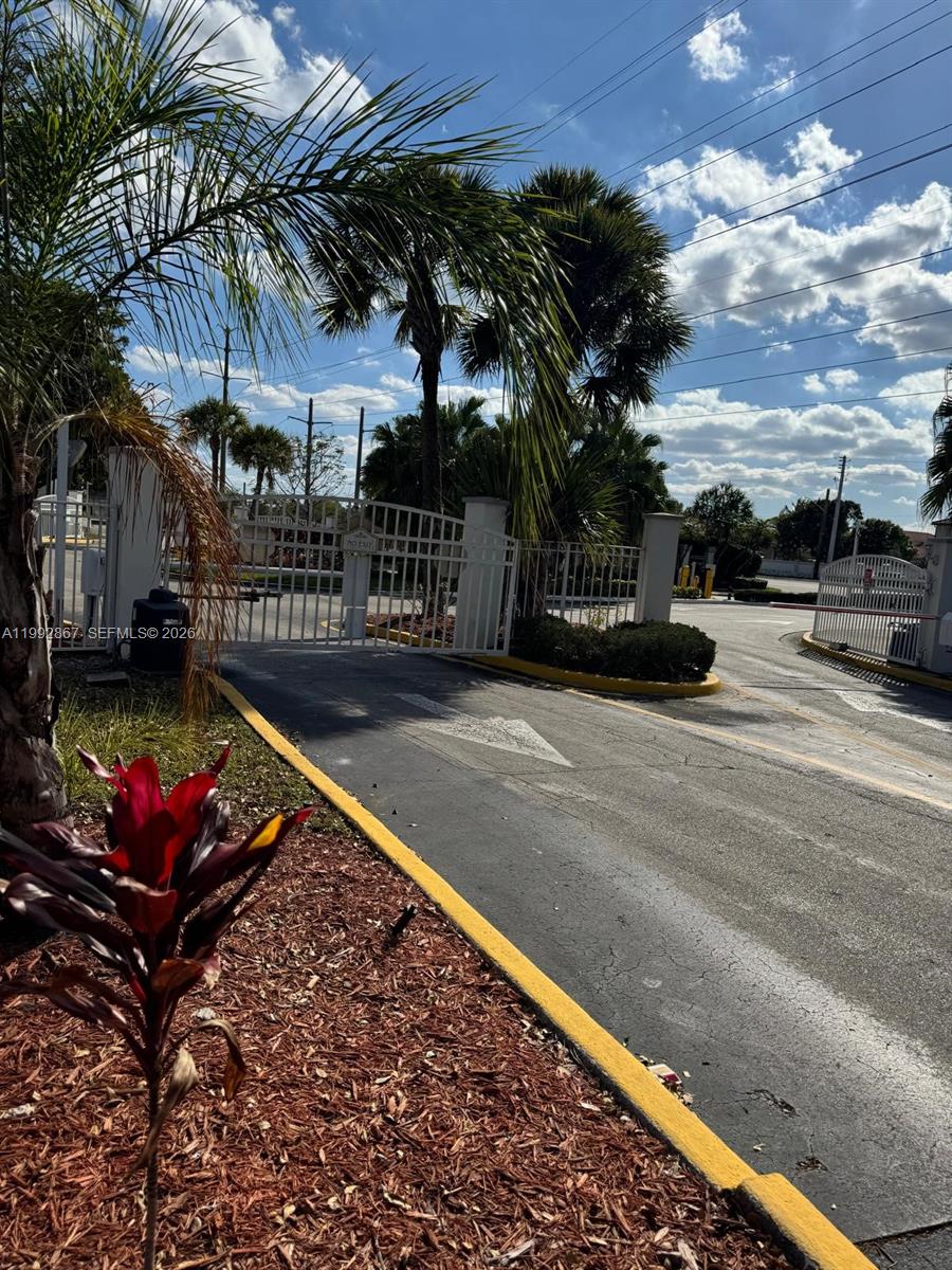 5760 Rock Island Road, Unit 304 Tamarac, FL 33319 - Photo 34 of 40