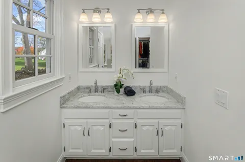 $1,450,000 | 15 Schoolhouse Place, Ridgefield, CT 06877