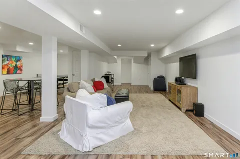 $1,450,000 | 15 Schoolhouse Place, Ridgefield, CT 06877