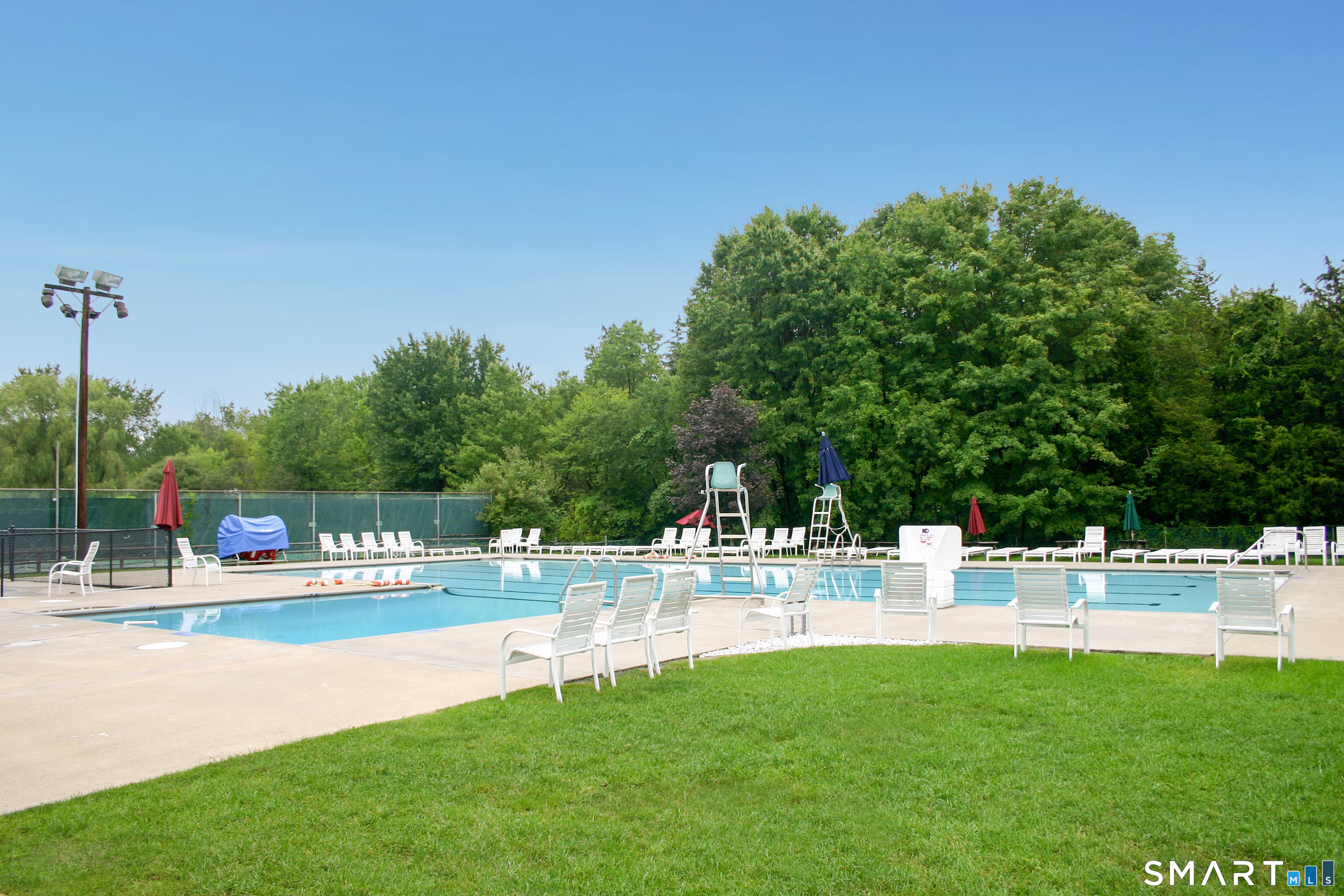 15 Schoolhouse Place Ridgefield, CT 06877 - Photo 28 of 40