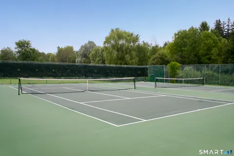 $1,450,000 | 15 Schoolhouse Place, Ridgefield, CT 06877