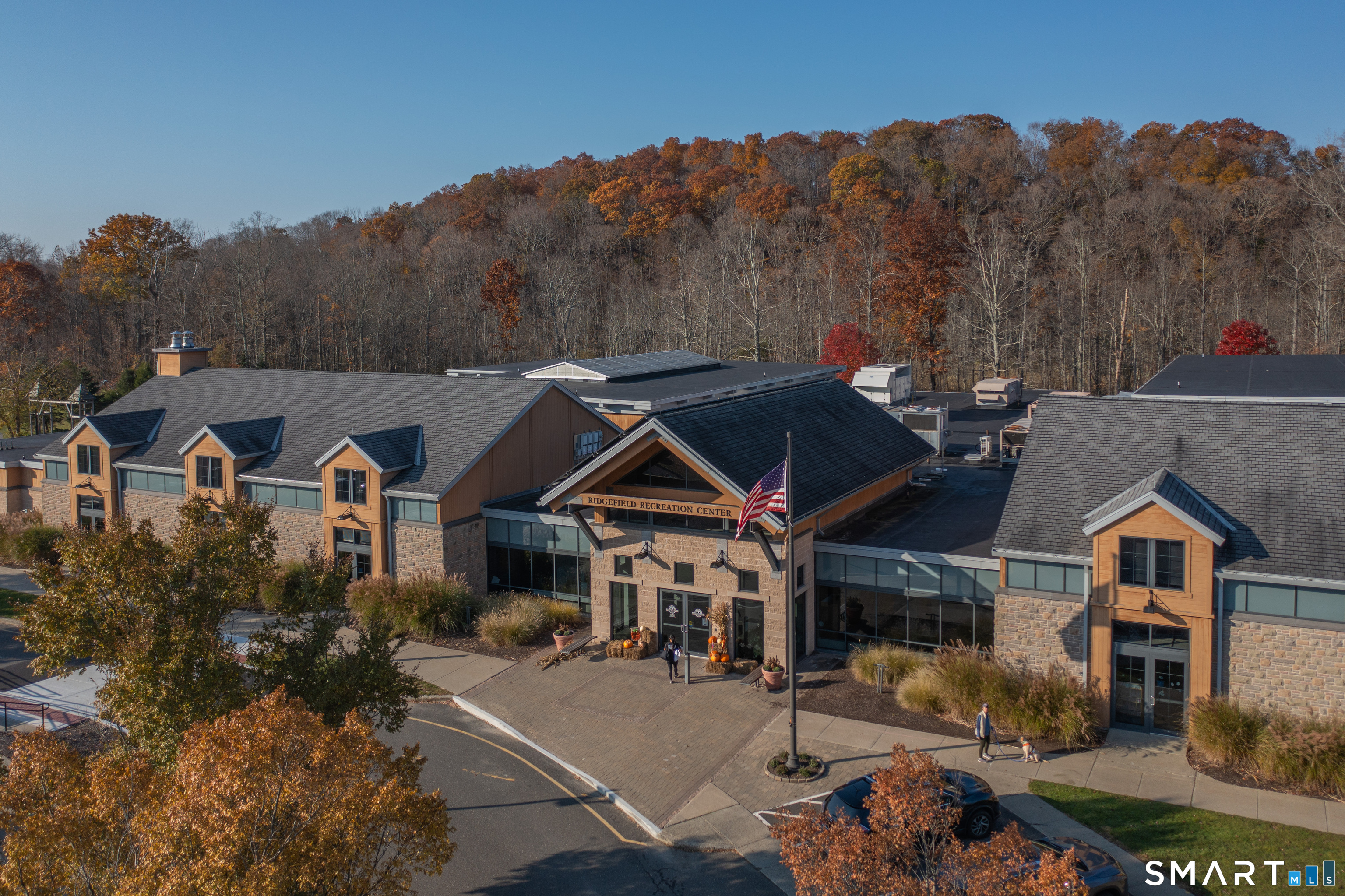 15 Schoolhouse Place Ridgefield, CT 06877 - Photo 34 of 40