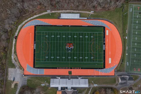 $1,450,000 | 15 Schoolhouse Place, Ridgefield, CT 06877