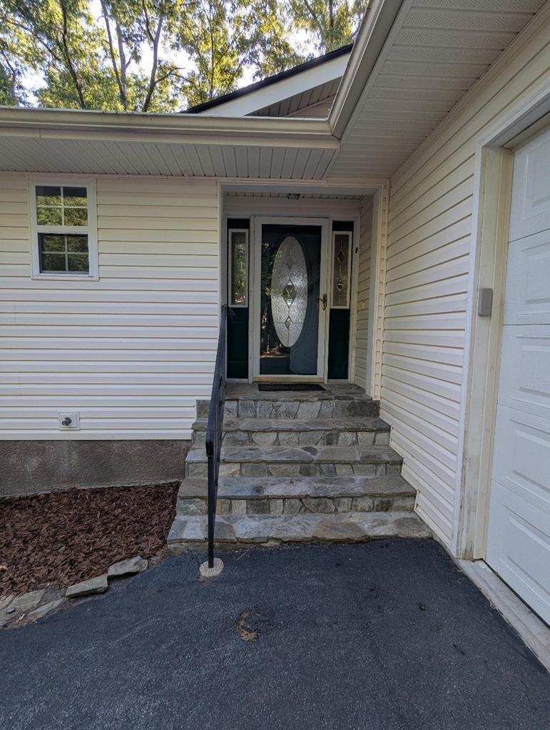 283 Deaver Cove Road Blairsville, GA 30512 - Photo 1 of 27 Main View