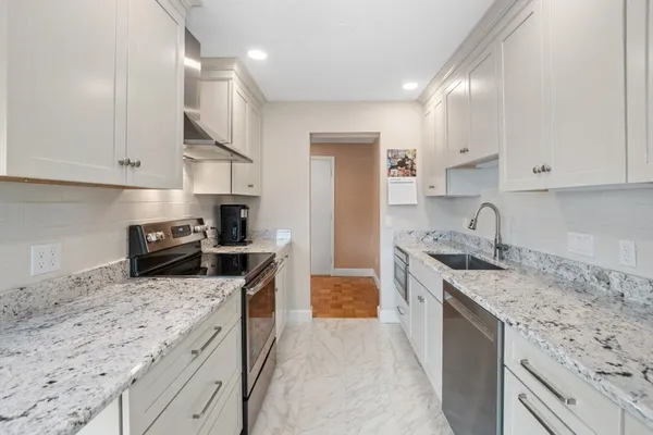 $589,900 | 1202 Greendale Avenue, Unit 133, Needham, MA 02492
