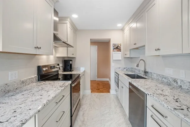 $625,000 | 1202 Greendale Avenue, Unit 133, Needham, MA 02492