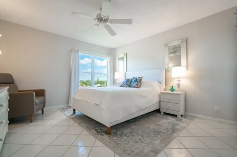 $214,900 | 250 Northeast 20th Street, Unit 5260, Boca Raton, FL 33431