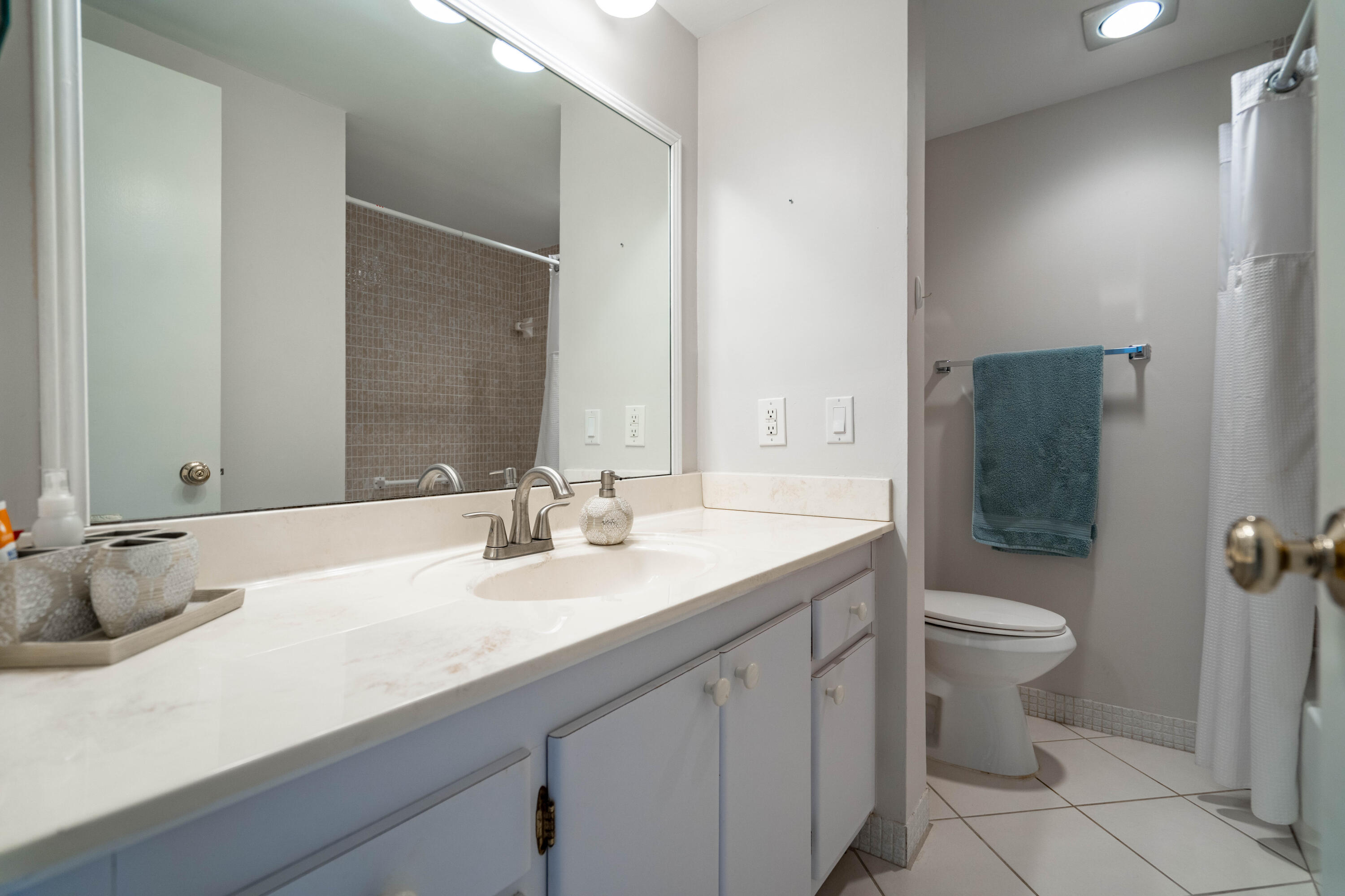 250 Northeast 20th Street, Unit 5260 Boca Raton, FL 33431 - Photo 21 of 27 DSC07579