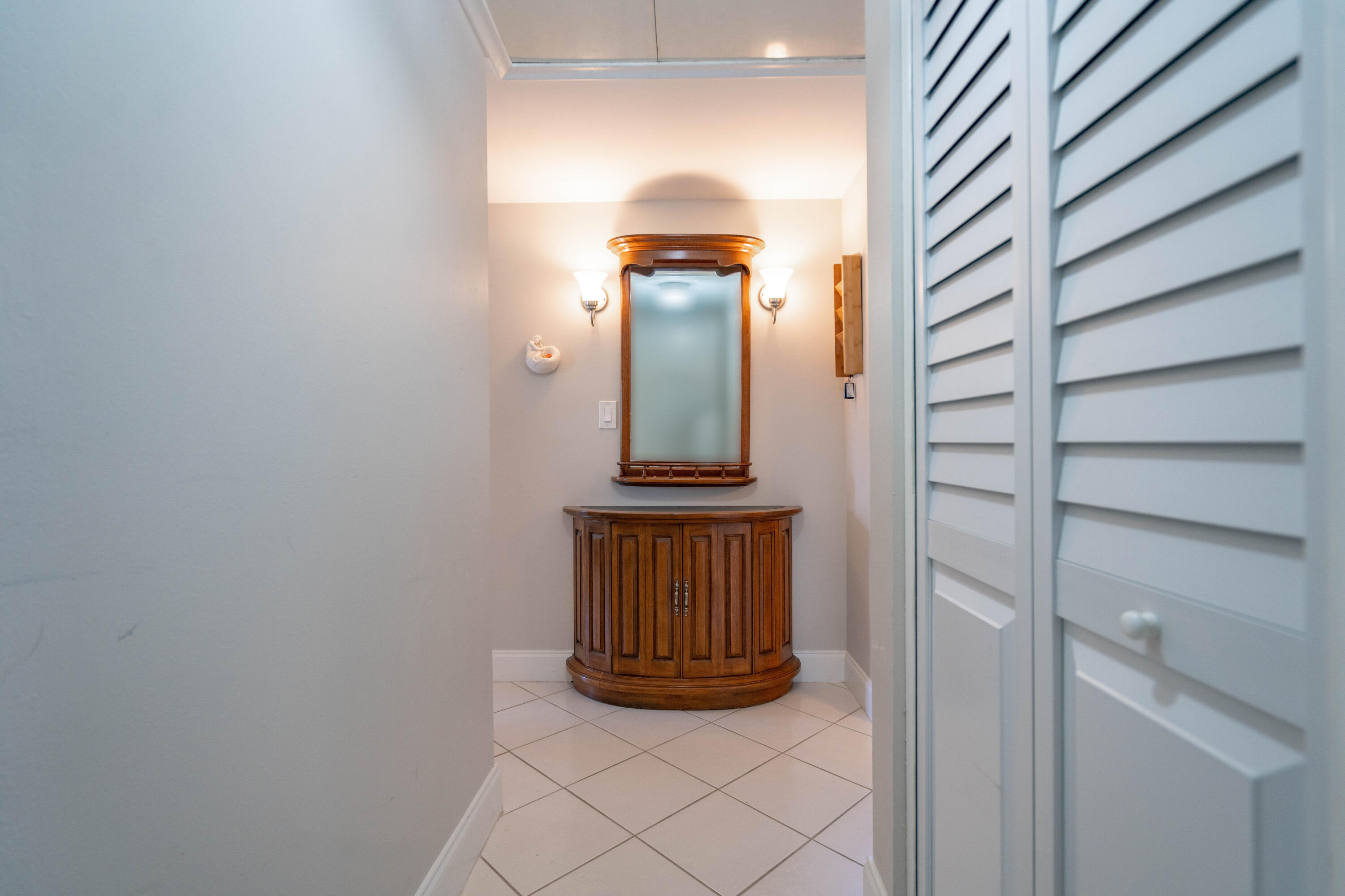 250 Northeast 20th Street, Unit 5260 Boca Raton, FL 33431 - Photo 7 of 42 DSC07535