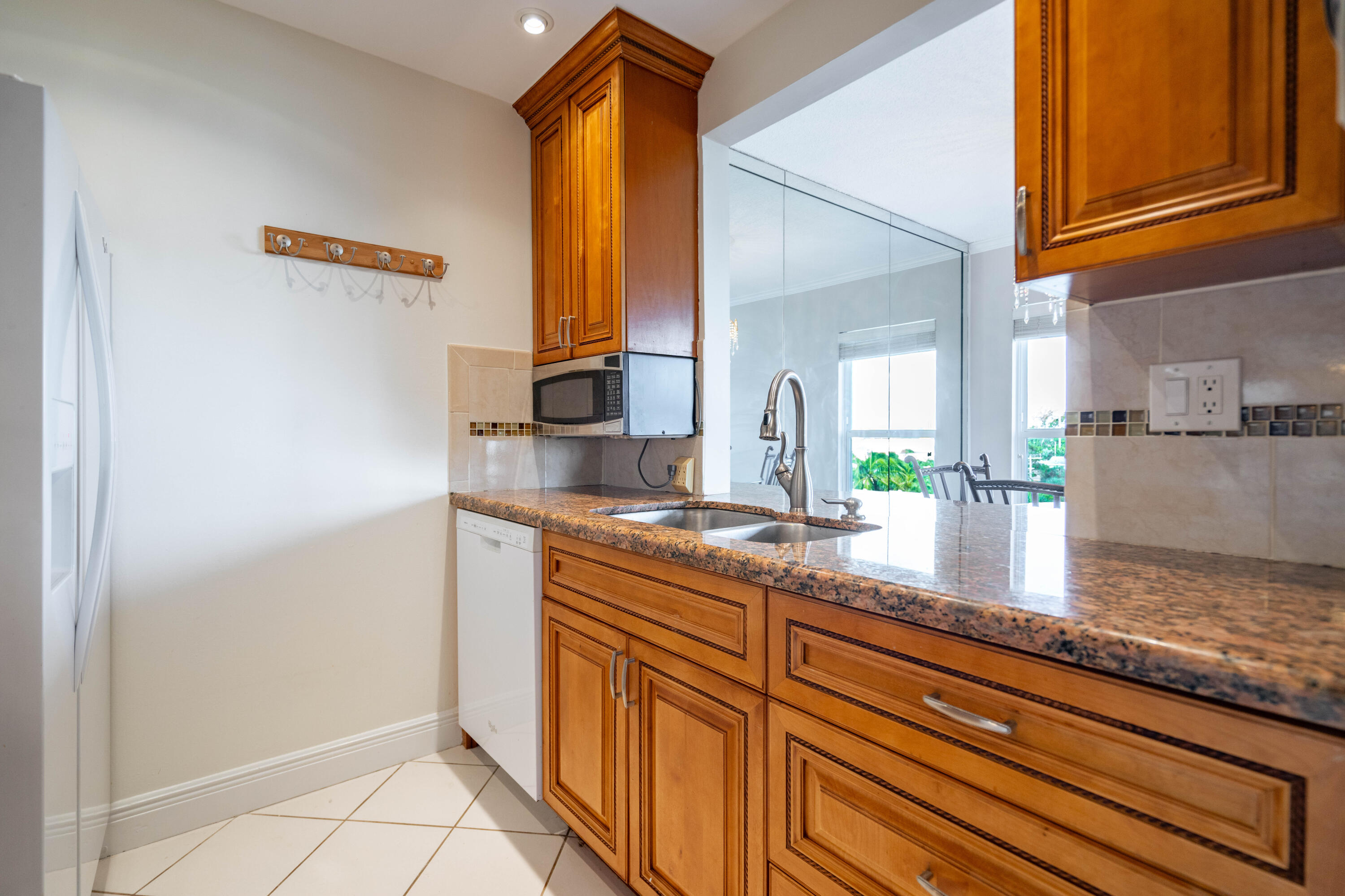 250 Northeast 20th Street, Unit 5260 Boca Raton, FL 33431 - Photo 8 of 27 DSC07539