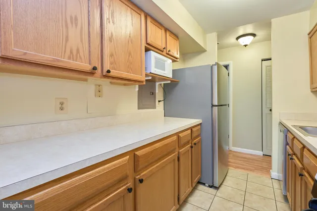 $1,775 | 8302 Tobin Road, Unit 11, Annandale, VA 22003