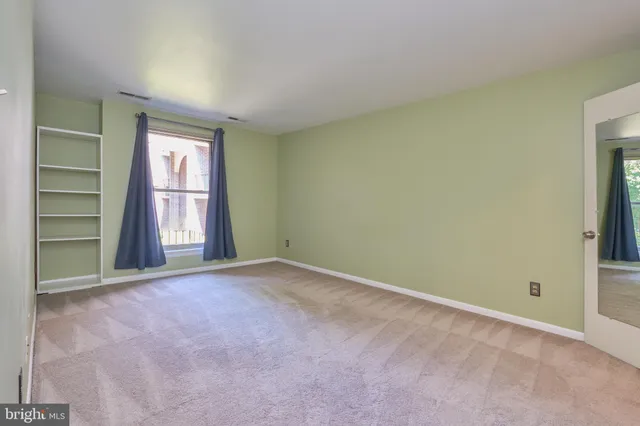 $1,775 | 8302 Tobin Road, Unit 11, Annandale, VA 22003