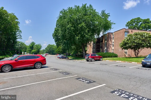 $1,775 | 8302 Tobin Road, Unit 11, Annandale, VA 22003