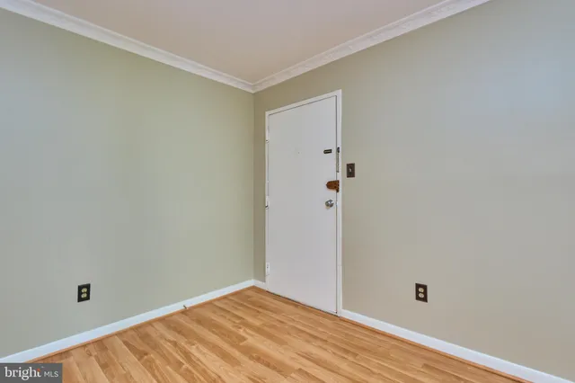 $1,775 | 8302 Tobin Road, Unit 11, Annandale, VA 22003