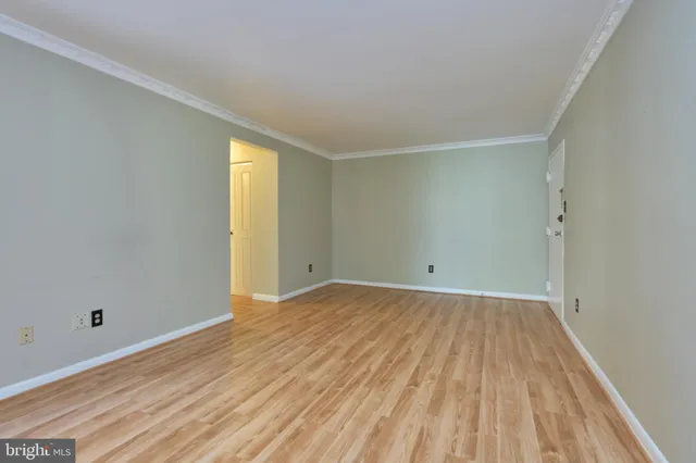 $1,775 | 8302 Tobin Road, Unit 11, Annandale, VA 22003