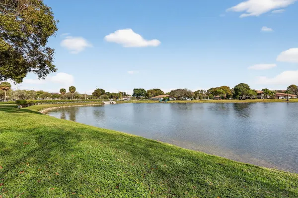 $1,600 | 1251 Southwest 134th Way, Unit 108A, Pembroke Pines, FL 33027