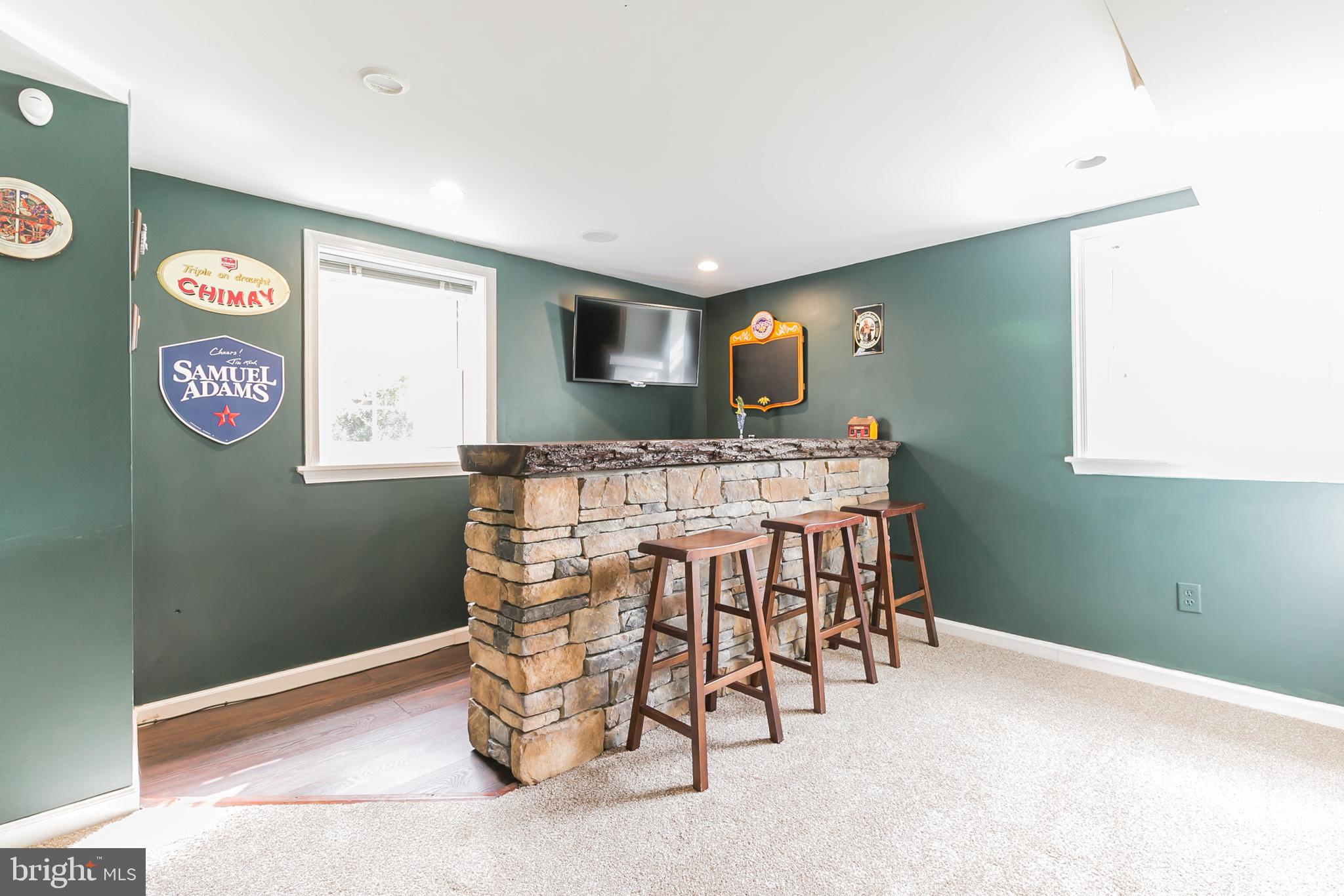 324 Deep Run Road Perkasie, PA 18944 - Photo 12 of 28 Built-In Stone Bar
