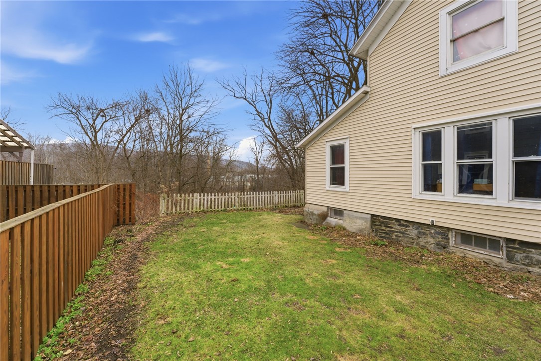 267 Chestnut Street Oneonta, NY 13820 - Photo 3 of 29