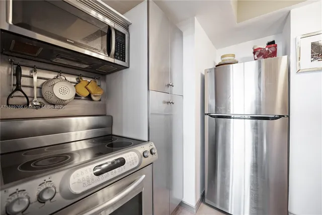 a view of utility room