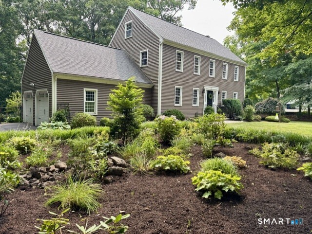 41 Harvest Wds Road Middlefield, CT 06481 - Photo 2 of 4