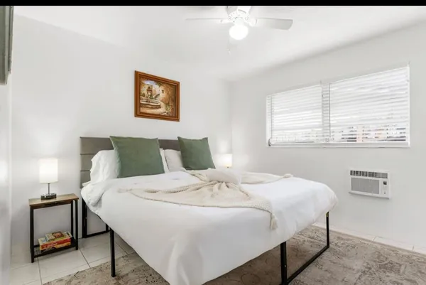 $1,625 | 820 Northeast 16th Avenue, Unit 3, Fort Lauderdale, FL 33304