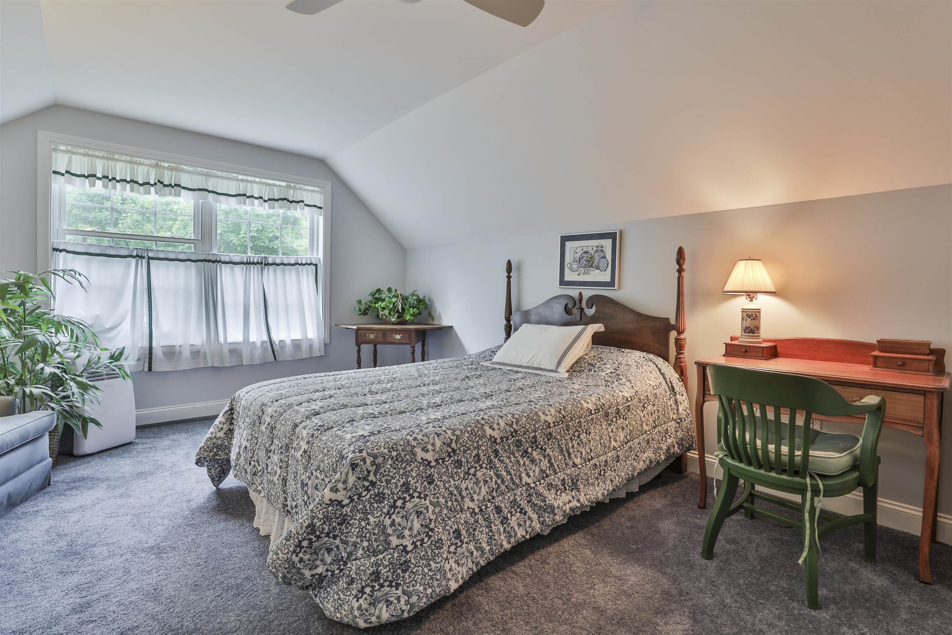 8 Cedar Way, Unit B Goffstown, NH 03045 - Photo 28 of 35