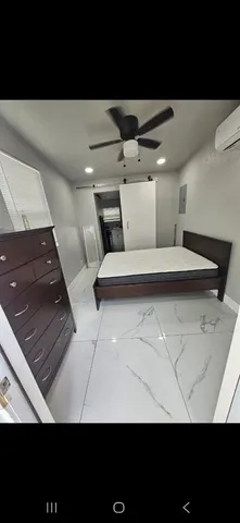 a view of utility room