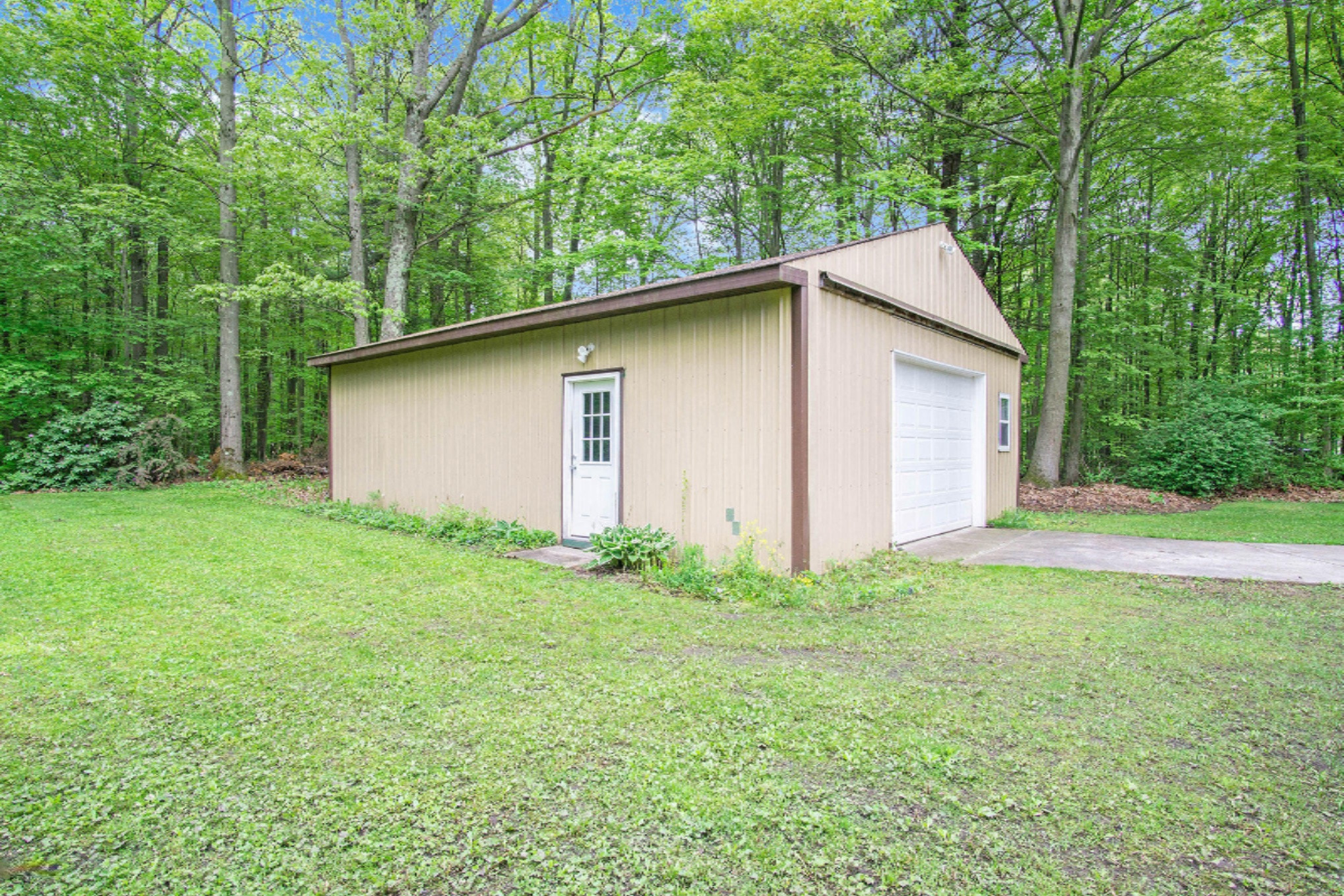 16500 West Fruitport Road Spring Lake, MI 49456 - Photo 7 of 48 DSC03678
