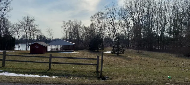 $9,900 | Lot 215 East Shore Drive, Stanton, MI 48888