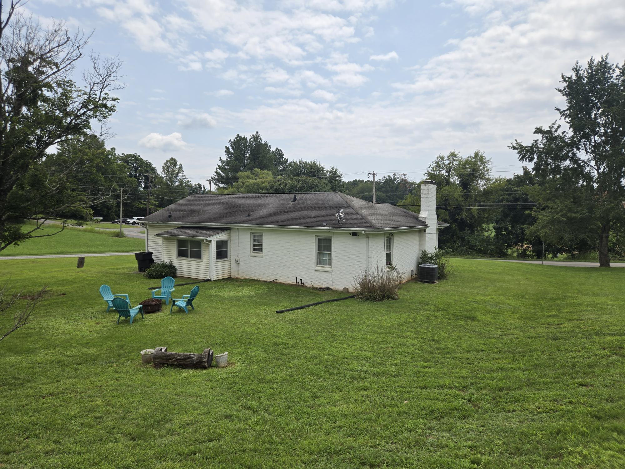 3050 Pitzer Road Roanoke, VA 24014 - Photo 8 of 8 20260726_131125