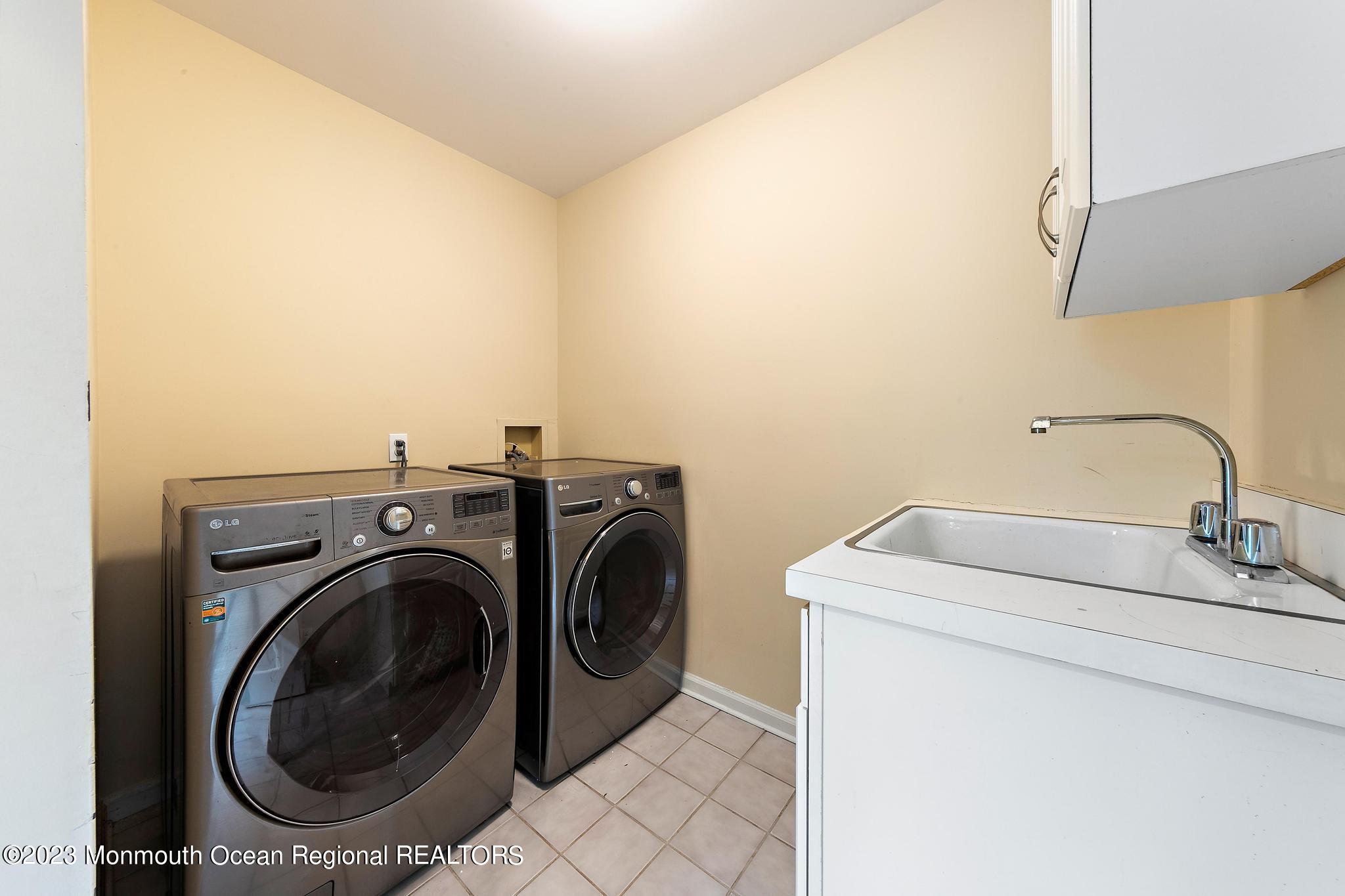 17 Circle Drive Rumson, NJ 07760 - Photo 25 of 54 17Circle-31