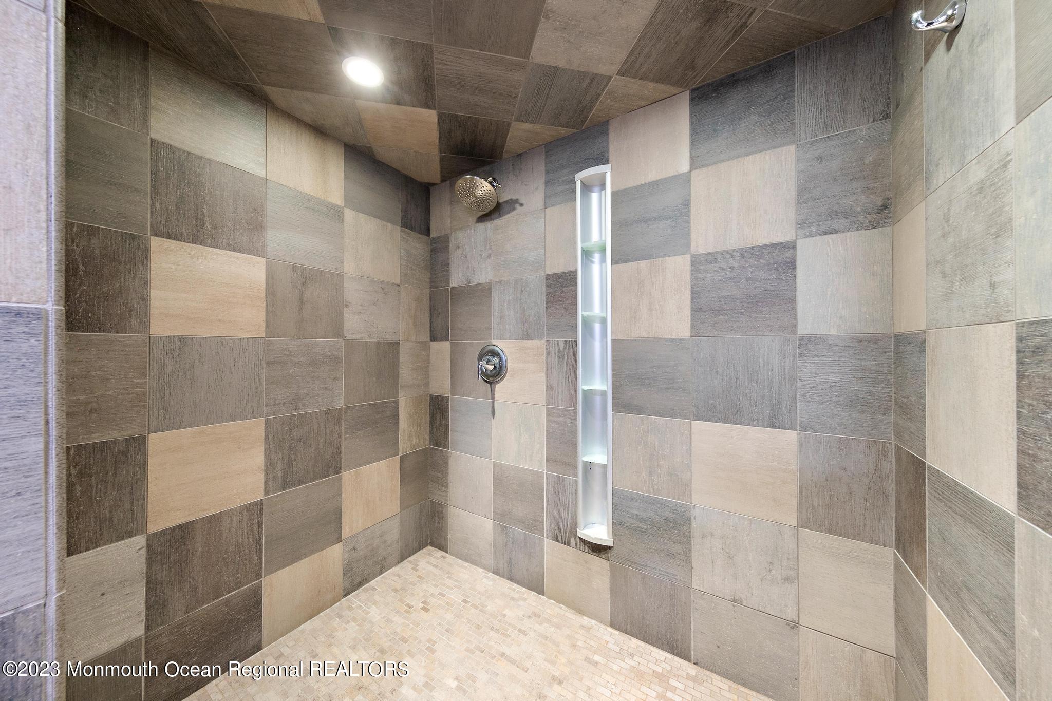 17 Circle Drive Rumson, NJ 07760 - Photo 37 of 54 17Circle-50