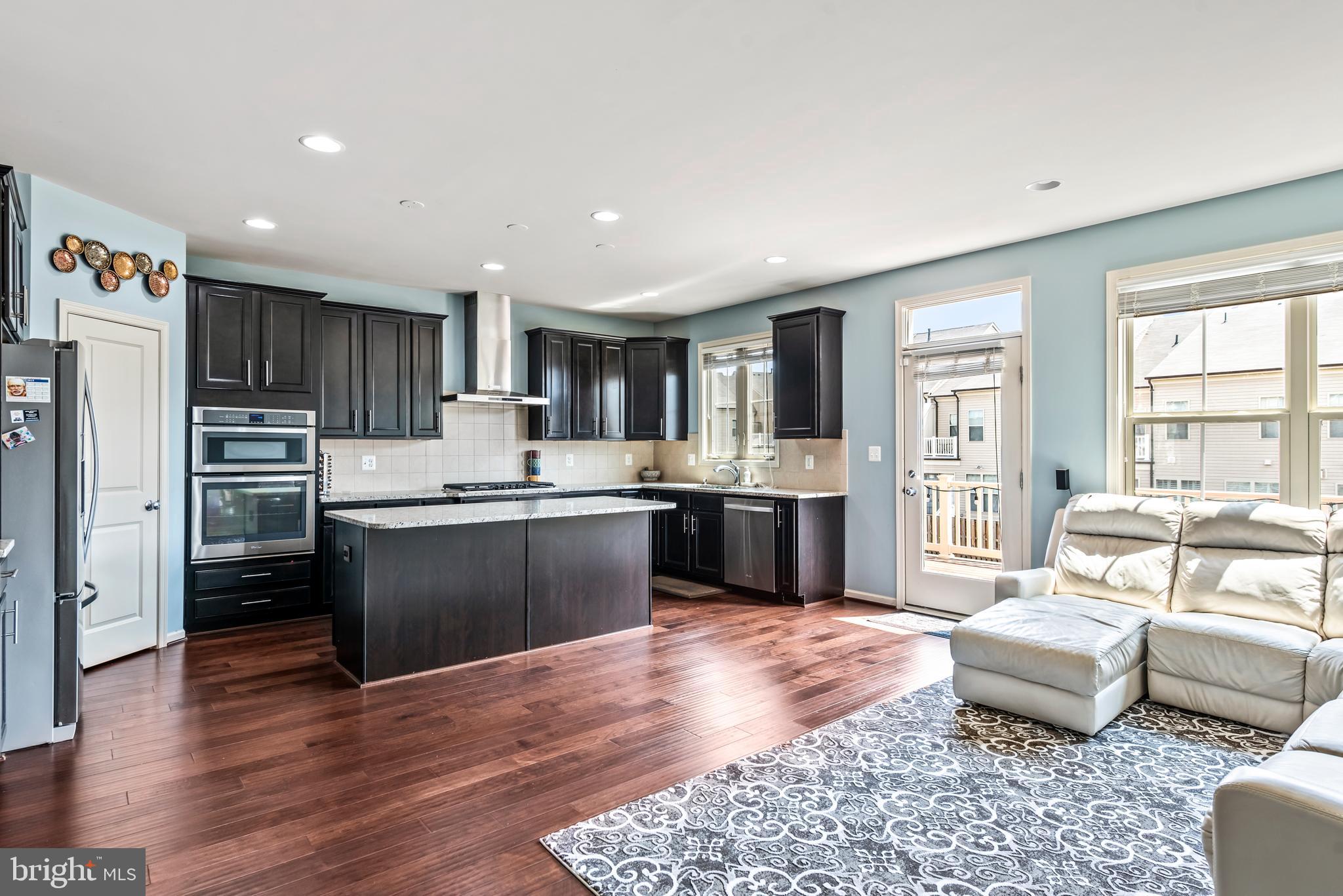 23638 Sailfish Square Brambleton, VA 20148 - Photo 6 of 50