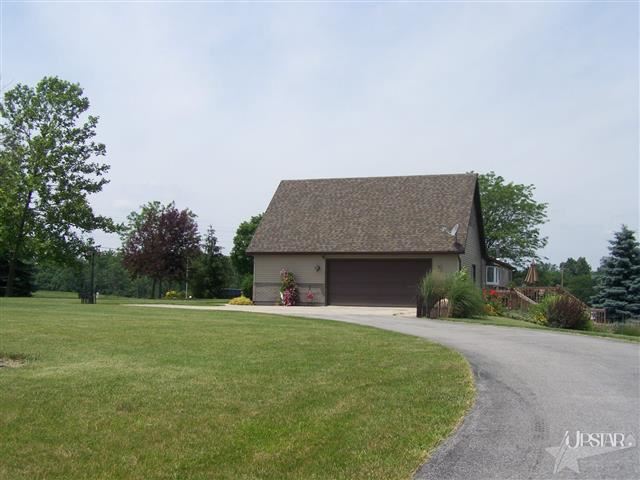 13830 Kress Road Roanoke, IN 46783 - Photo 2 of 30