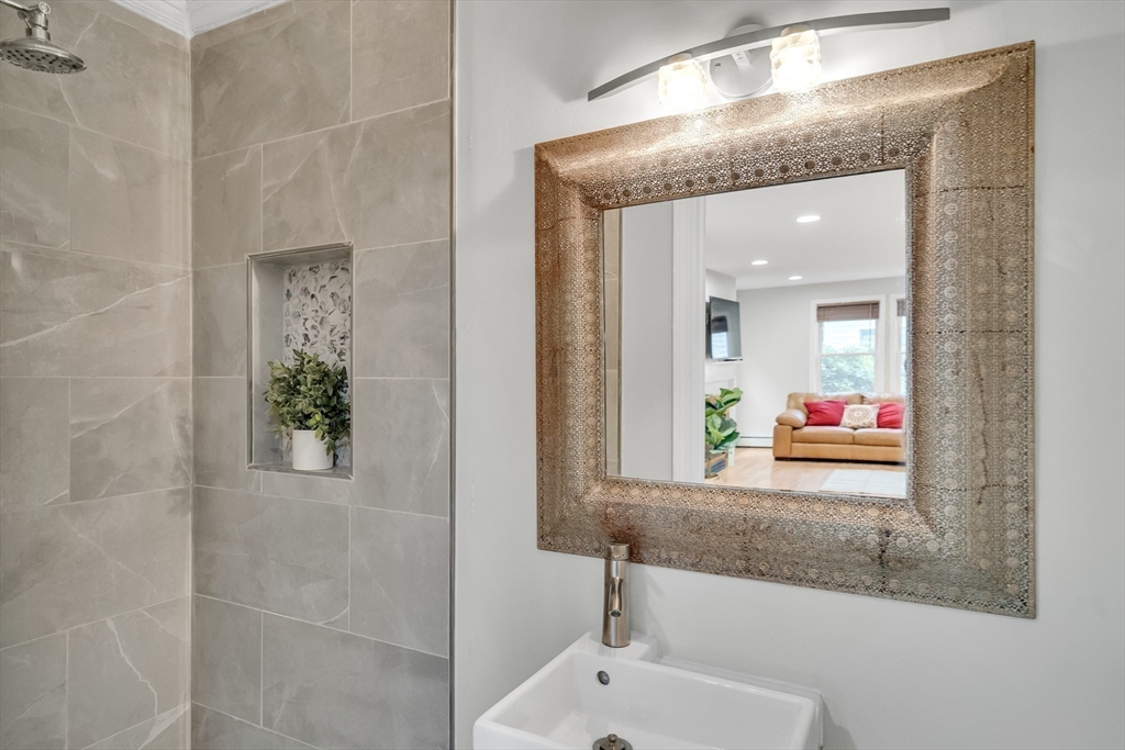 39 Hawthorne Street, Unit 39 Boston, MA 02119 - Photo 25 of 37