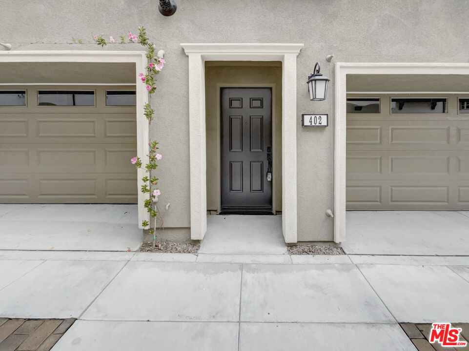 402 Echo Blue Lake Forest, CA 92610 - Photo 6 of 18