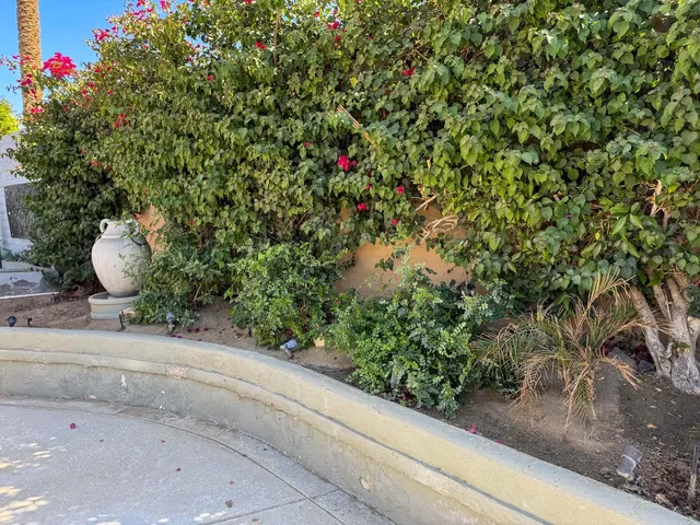 a view of a floor plan