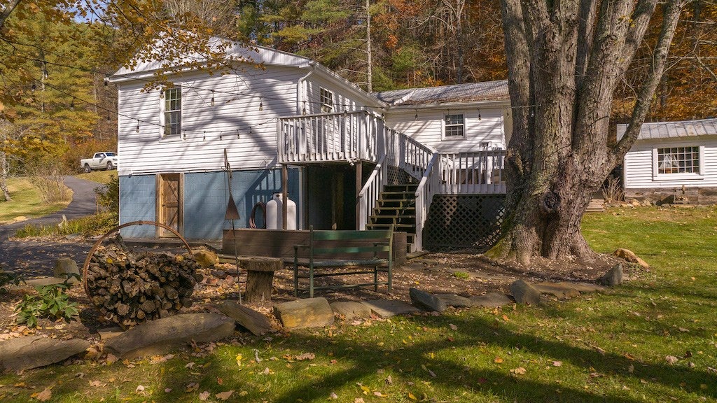 4900 Dugspur Road Dugspur, VA 24325 - Photo 16 of 86 Gallery Image 16
