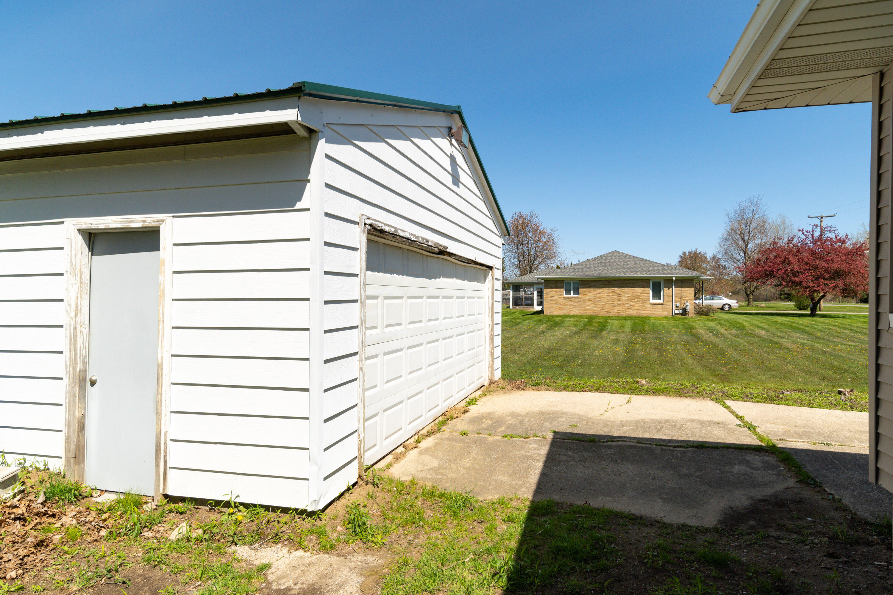 5460 Cole Road Saginaw, MI 48601 - Photo 26 of 28 20240425-DSC09895