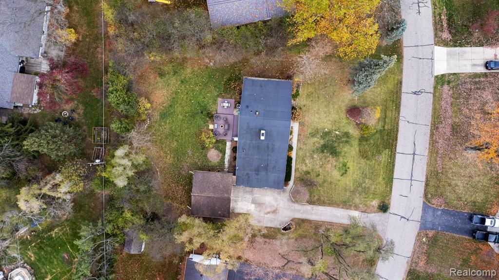 27870 Peppermill Road Farmington Hills, MI 48331 - Photo 56 of 59