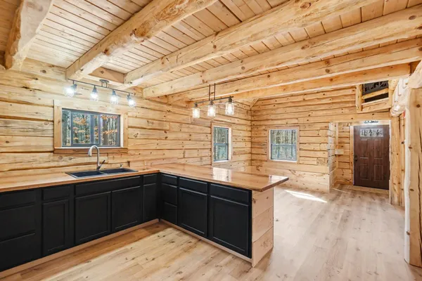 $199,700 | 10338 Alpine Drive, Reed City, MI 49677
