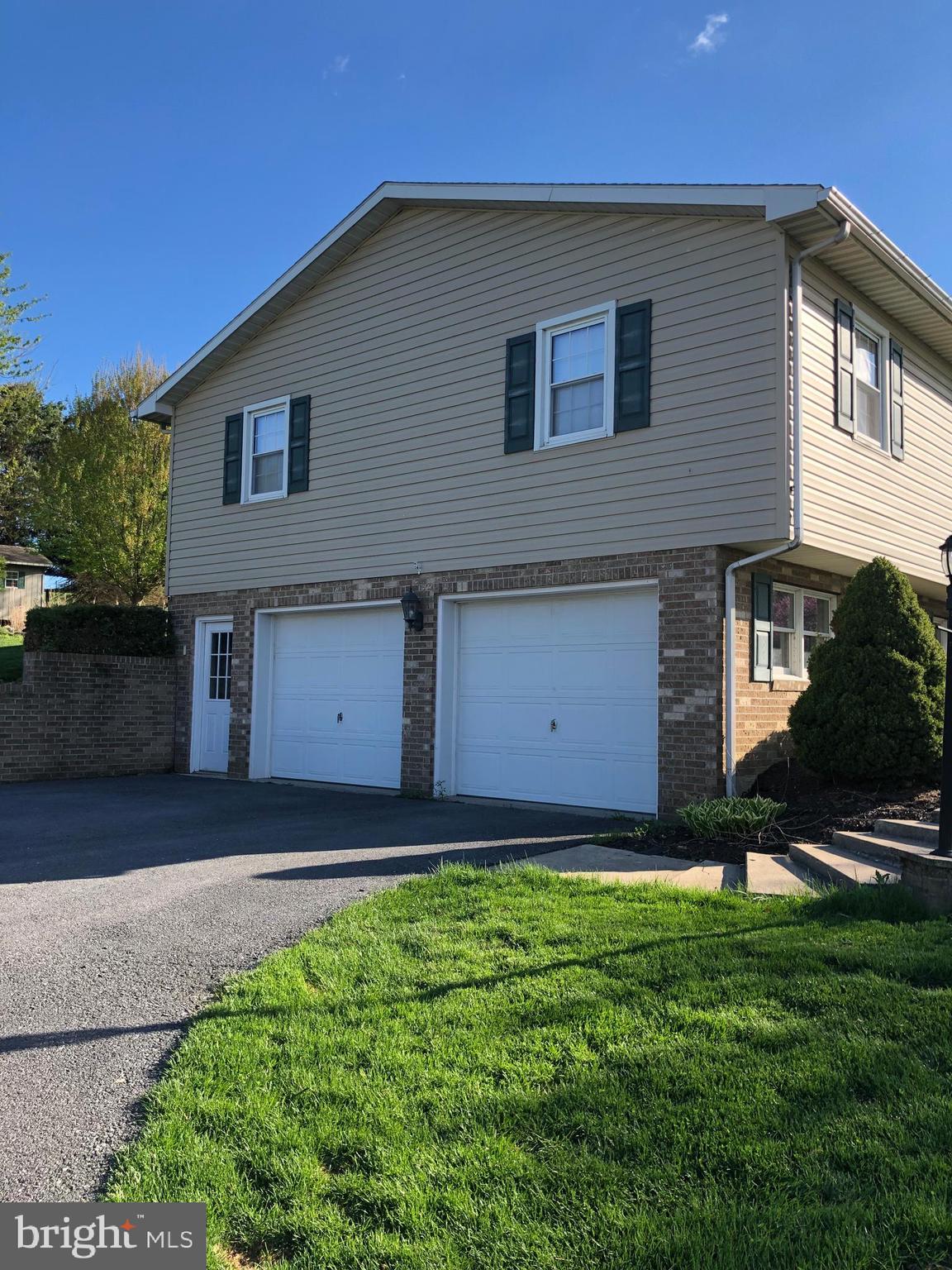 5390 Altenwald Road Waynesboro, PA 17268 - Photo 3 of 37 Gallery Image 3