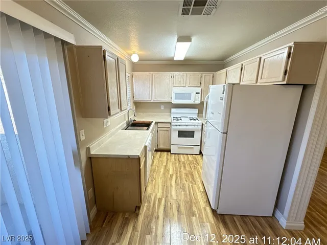 $1,150 | 639 Anne Lane, Unit 3C, Henderson, NV 89015