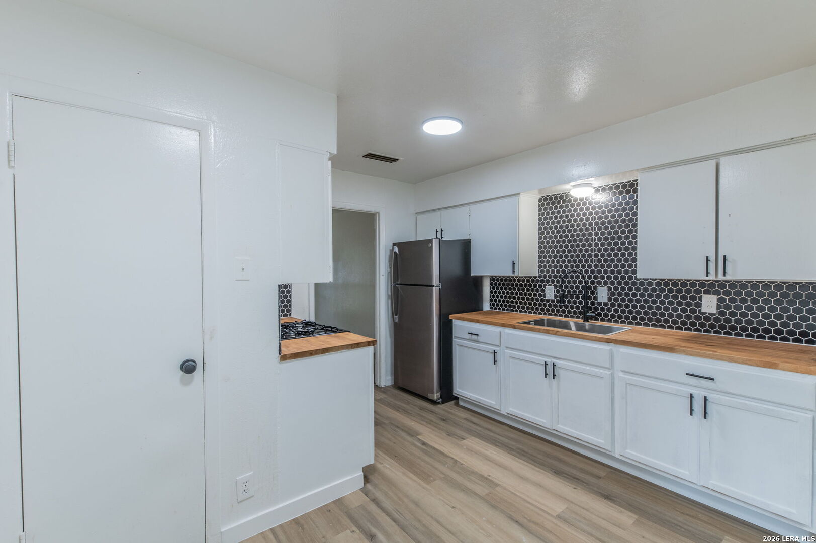 7514 Olusta Drive Dallas, TX 75217 - Photo 8 of 17