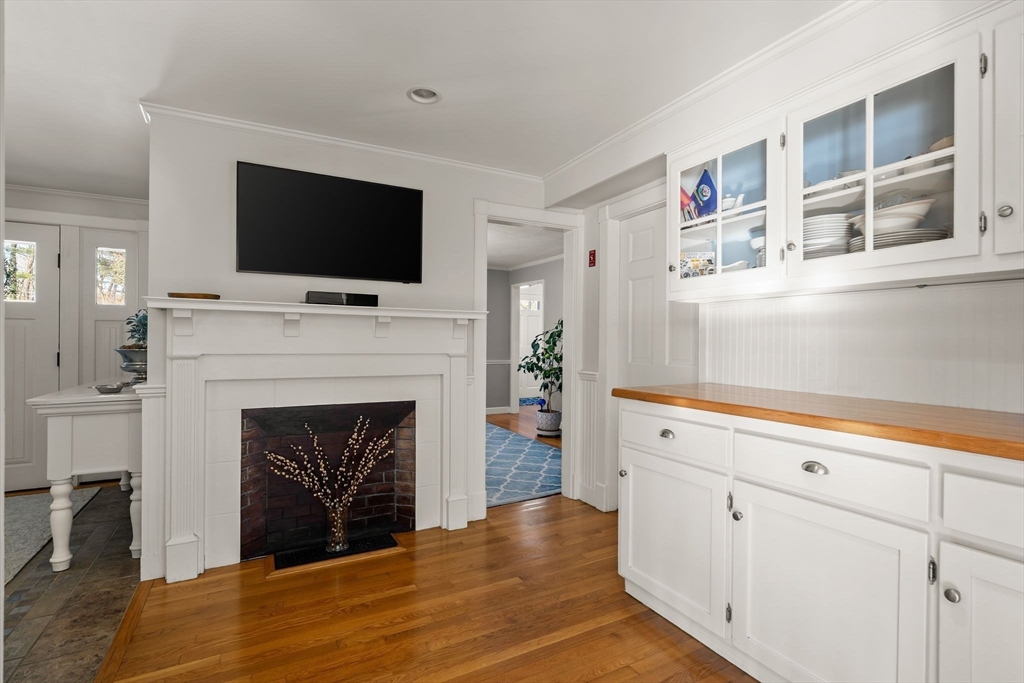 20 Lawson Road Scituate, MA 02066 - Photo 14 of 35