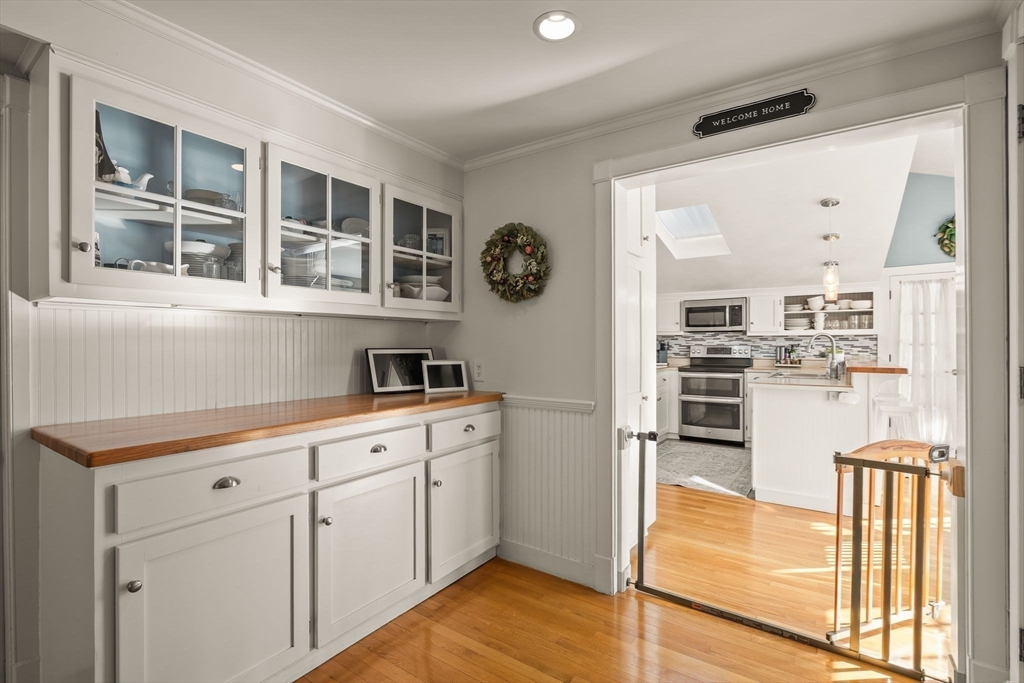 20 Lawson Road Scituate, MA 02066 - Photo 17 of 37 a kitchen with cabinets and window