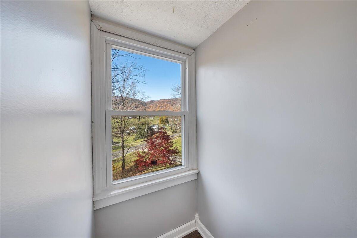 3288 Naff Road Boones Mill, VA 24065 - Photo 20 of 45 20-MIB06279