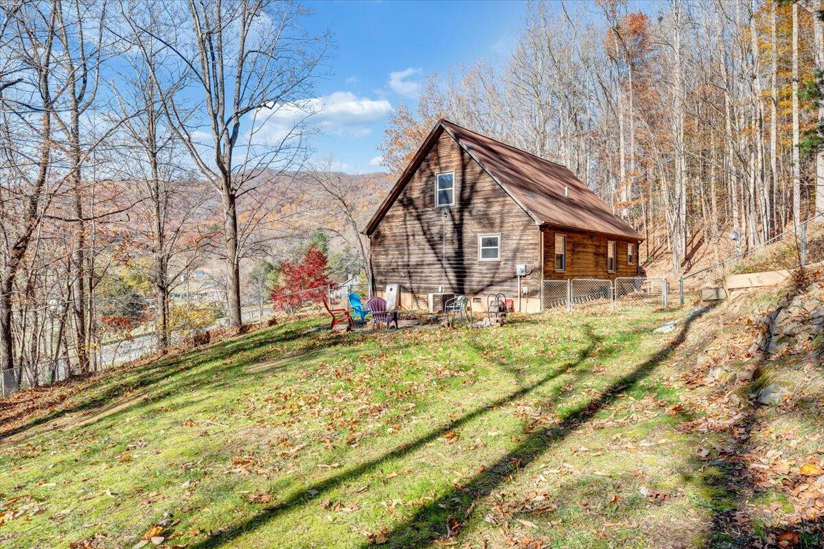 3288 Naff Road Boones Mill, VA 24065 - Photo 33 of 45 34-MIB06321