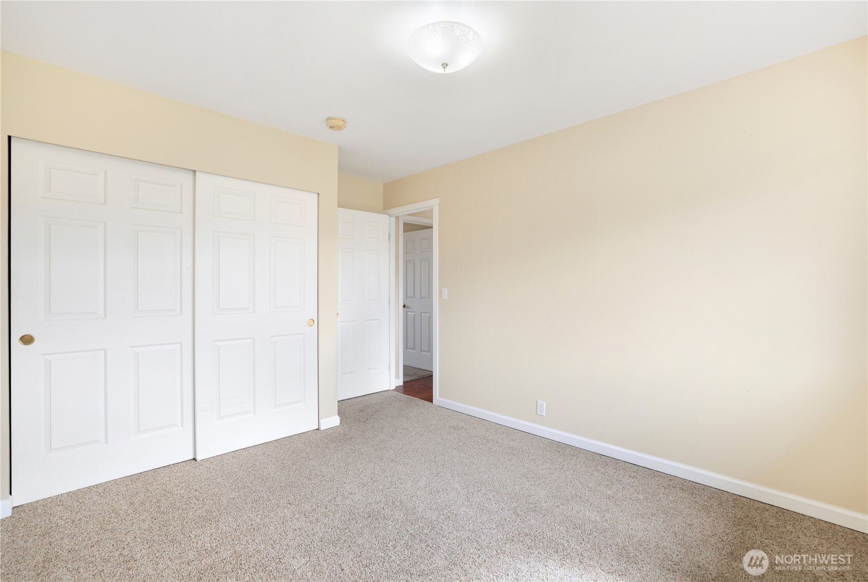 2947 Edel Avenue Enumclaw, WA 98022 - Photo 17 of 35 a view of an empty room