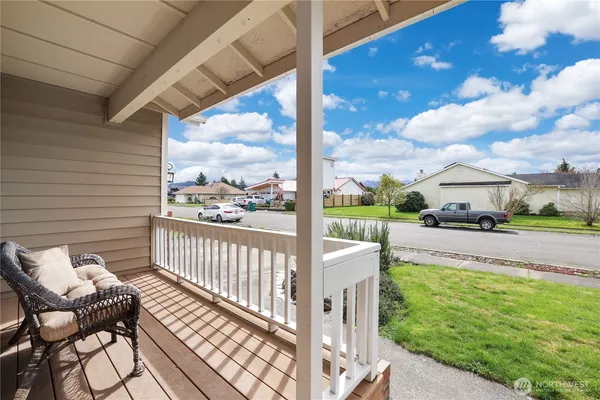 $580,000 | 2947 Edel Avenue, Enumclaw, WA 98022